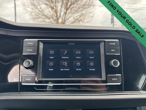 Used 2024 Volkswagen Jetta SE image 23