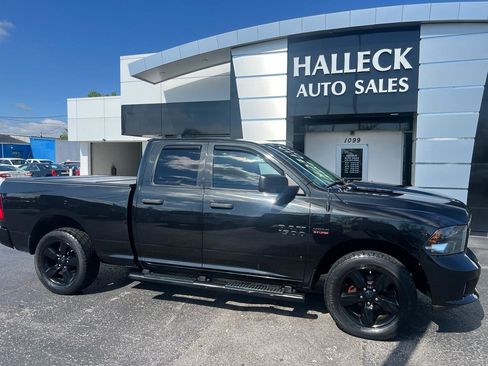 Used 2017 RAM 1500 Express w/ Black Ram 1500 Express Group AWD/4WD image 1