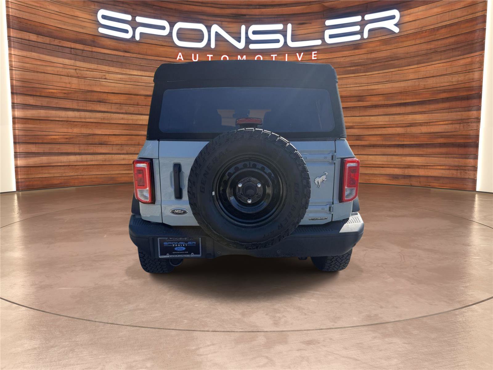 Used 2023 Ford Bronco Black Diamond AWD/4WD image 6