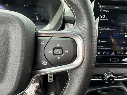 Used 2021 Volvo XC40 P8 Recharge w/ Advanced Package AWD/4WD image 14