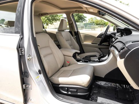 Used 2015 Honda Accord EX-L image 38