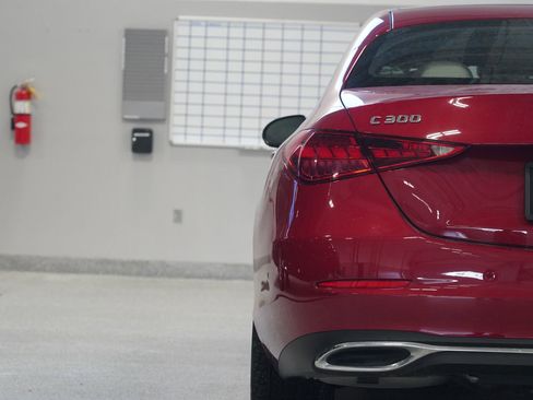 Used 2025 Mercedes-Benz C 300 4MATIC Sedan image 11