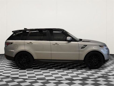 Used 2017 Land Rover Range Rover Sport HSE image 2