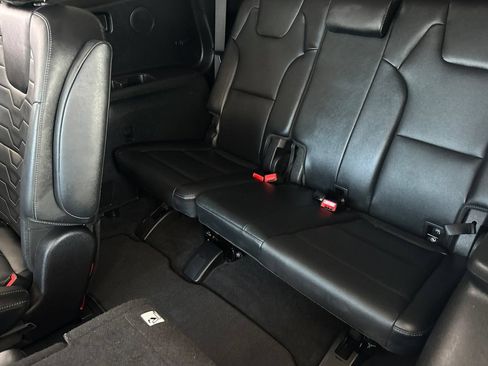 Used 2022 Kia Telluride SX w/ SX Prestige Package AWD/4WD image 18