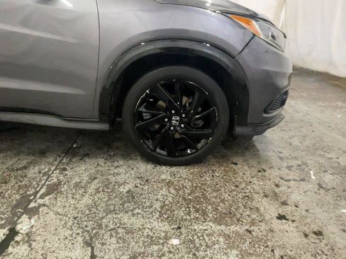 Used 2021 Honda HR-V Sport image 17