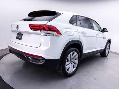 Used 2023 Volkswagen Atlas Cross Sport SE w/ Panoramic Sunroof Package FWD image 14