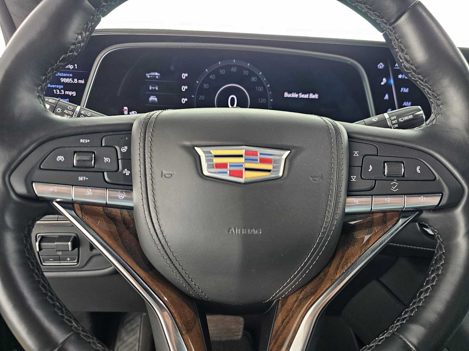 Certified 2024 Cadillac Escalade ESV Premium Luxury Platinum AWD/4WD image 25
