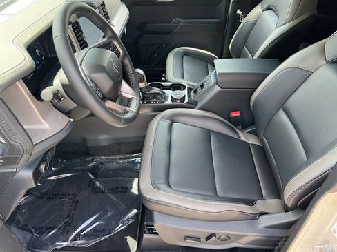 New 2026 Ford Bronco Outer Banks AWD/4WD image 9