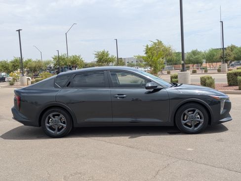 Certified 2025 Kia K4 FWD image 6