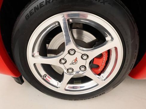 Used 2000 Chevrolet Corvette Convertible w/ Performance Handling Pkg image 6