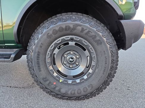 New 2025 Ford Bronco Outer Banks w/ Sasquatch Package AWD/4WD image 7
