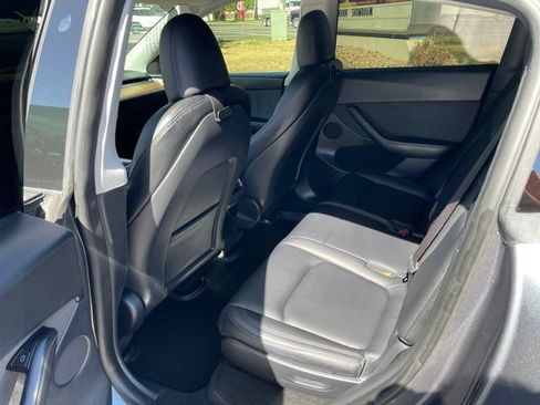 Used 2023 Tesla Model Y Long Range AWD/4WD image 13