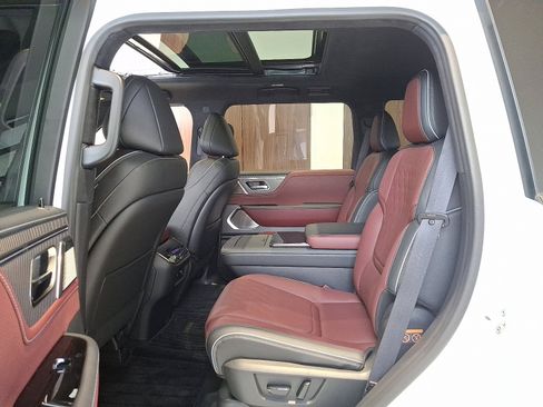 New 2026 INFINITI QX80 Autograph AWD/4WD image 4