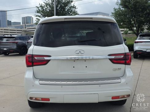 Used 2018 INFINITI QX80 4WD image 4