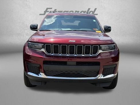 Used 2025 Jeep Grand Cherokee L Laredo w/ Luxury Tech Group I AWD/4WD image 2