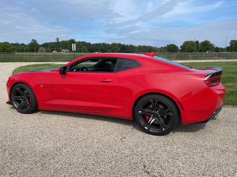 Used 2018 Chevrolet Camaro SS RWD image 79