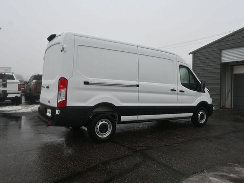 New 2026 Ford Transit 250 148 Medium Roof w/ Load Area Protection Package RWD image 5