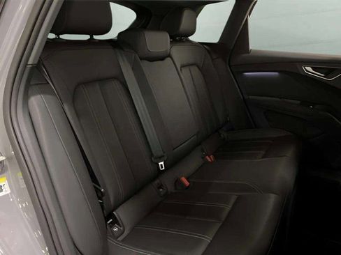 Used 2024 Audi Q4 e-tron Premium w/ Convenience Package image 77