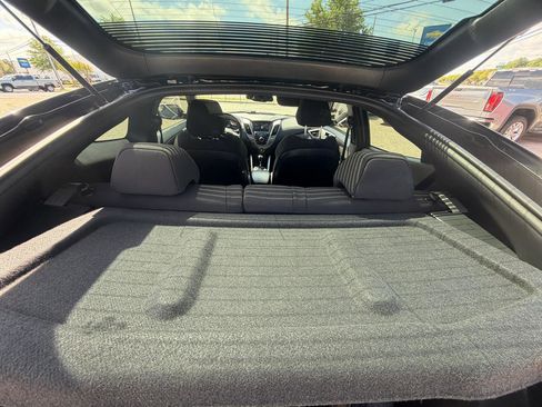 Used 2017 Hyundai Veloster Value Edition image 26