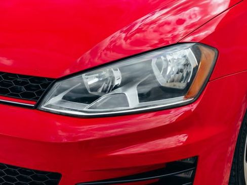 Used 2015 Volkswagen GTI S FWD image 42