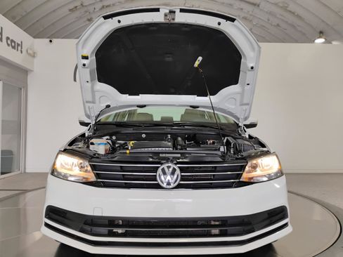 Used 2016 Volkswagen Jetta SE FWD image 56