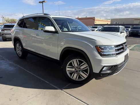 Used 2019 Volkswagen Atlas SE w/ Panoramic Sunroof Package image 6