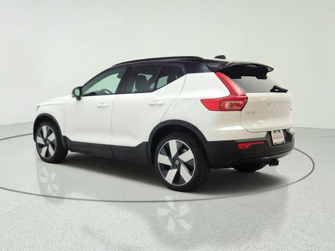 Used 2023 Volvo XC40 Recharge Ultimate w/ Protection Package Premier AWD/4WD image 7