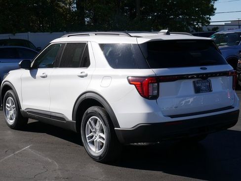 New 2026 Ford Explorer Active image 10