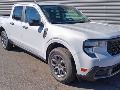 New 2025 Ford Maverick XLT w/ XLT Luxury Package