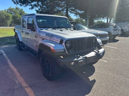 Used 2024 Jeep Gladiator Mojave AWD/4WD image 5