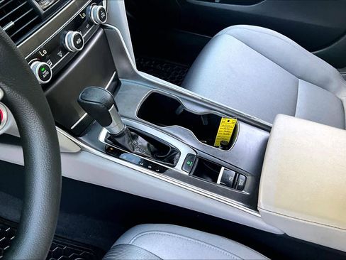 Used 2020 Honda Accord LX image 15
