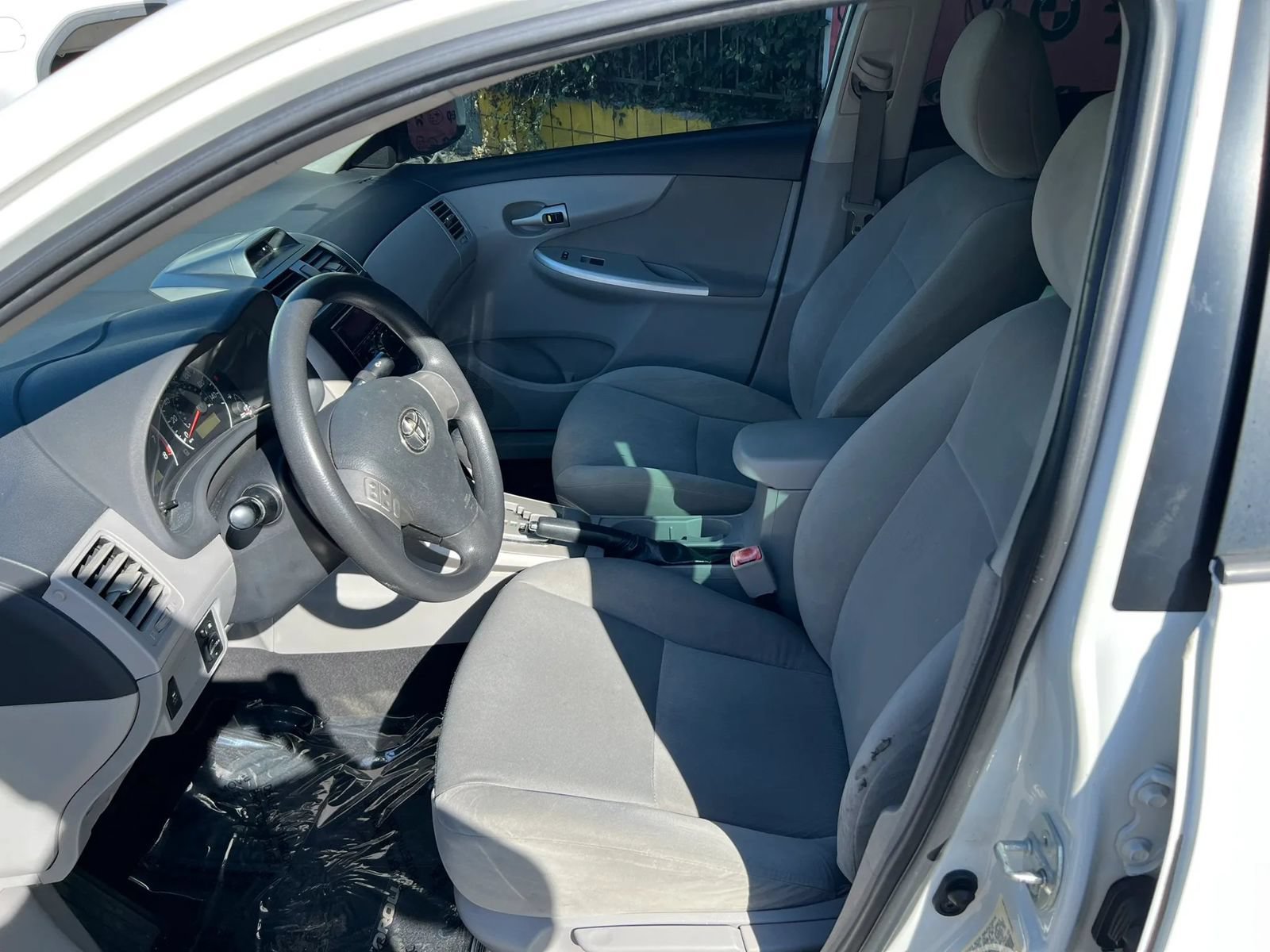 Used 2013 Toyota Corolla LE w/ Premium Pkg FWD image 8