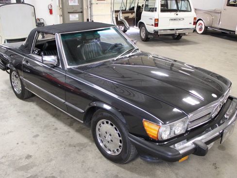 Used 1988 Mercedes-Benz 560 SL image 18