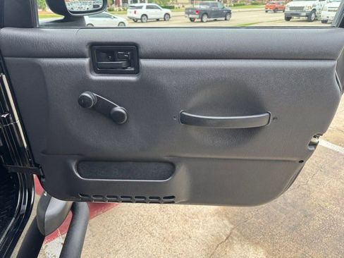 Used 2005 Jeep Wrangler X w/ Tire & Wheel Group (Ecco) image 30