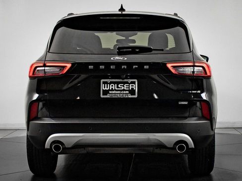 Used 2024 Ford Escape SE image 10