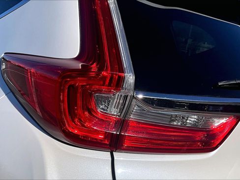 Used 2018 Honda CR-V Touring image 28