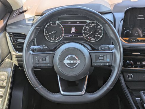 Used 2023 Nissan Rogue SL w/ SL Premium Package FWD image 21