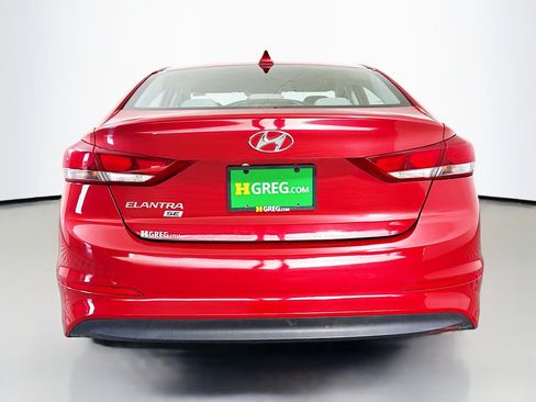 Used 2017 Hyundai Elantra SE image 8