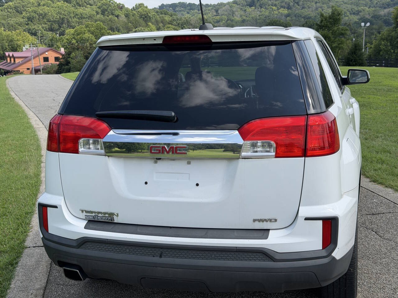 Used 2017 GMC Terrain SLE AWD/4WD image 23
