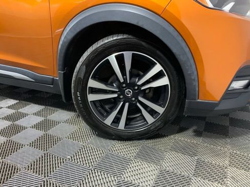 Used 2020 Nissan Kicks SR w/ SR Premium Package FWD image 33