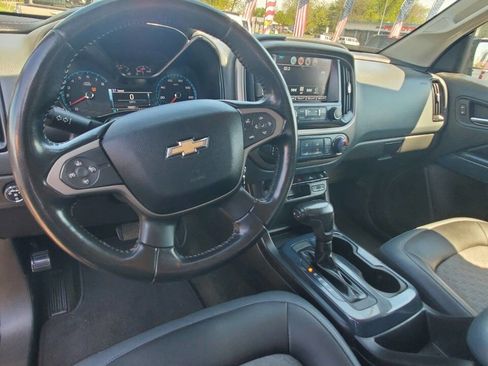 Used 2017 Chevrolet Colorado Z71 AWD/4WD image 13