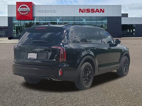 Used 2025 Kia Telluride AWD image 7