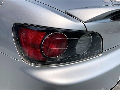 Used 2002 Honda S2000 image 17