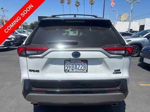 Used 2023 Toyota RAV4 XSE AWD/4WD image 9