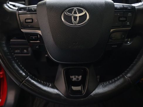 Used 2025 Toyota Camry XSE FWD image 19