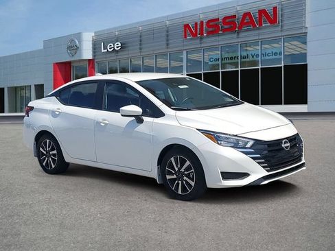 Certified 2025 Nissan Versa SV w/ Trunk Package FWD image 1
