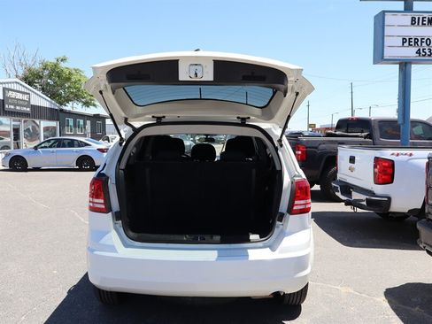 Used 2018 Dodge Journey SE w/ Connectivity Group FWD image 18