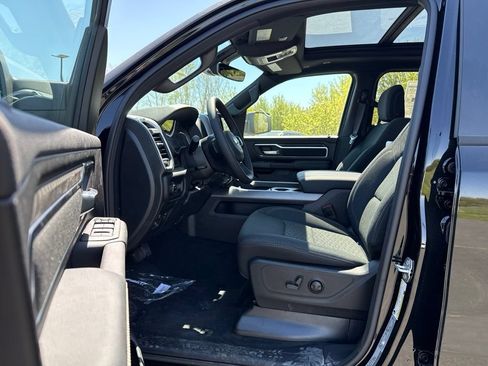 New 2026 RAM 1500 Big Horn AWD/4WD image 17