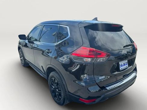 Used 2017 Nissan Rogue S AWD/4WD image 5