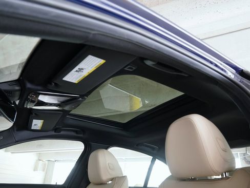 Used 2026 BMW 330i xDrive Sedan w/ Premium Package image 11